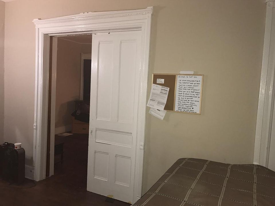 1st image of 326 15th St #1