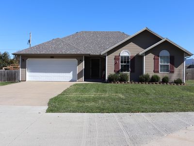 200 Vanilla Bean Road, Sparta, MO, 65753