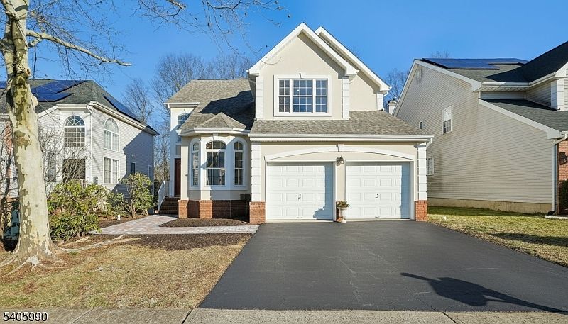 1st image of 5 McElroy Ln
