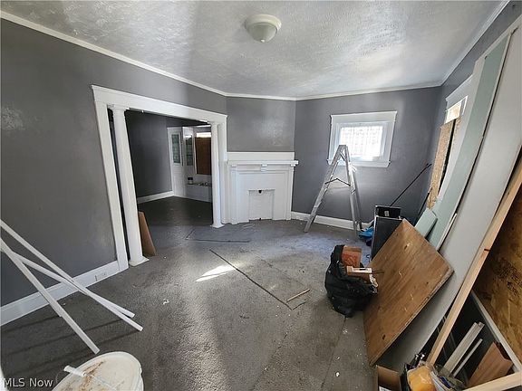 5th image of 631 E 130th St