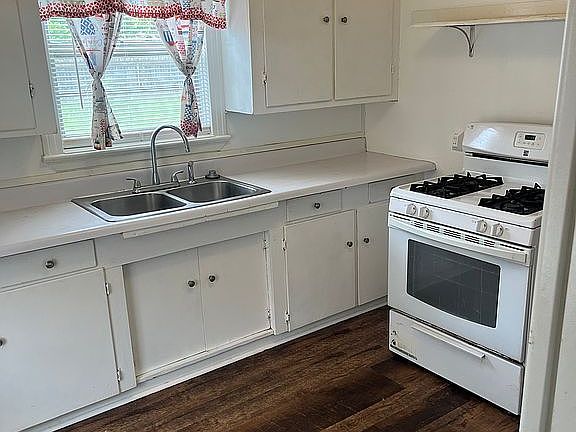 2nd image of 1408 Virginia Ave
