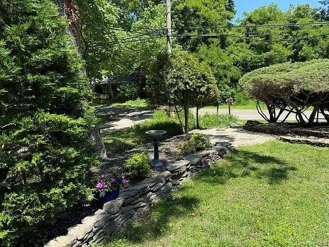 25 Miami Ave — Photo 29