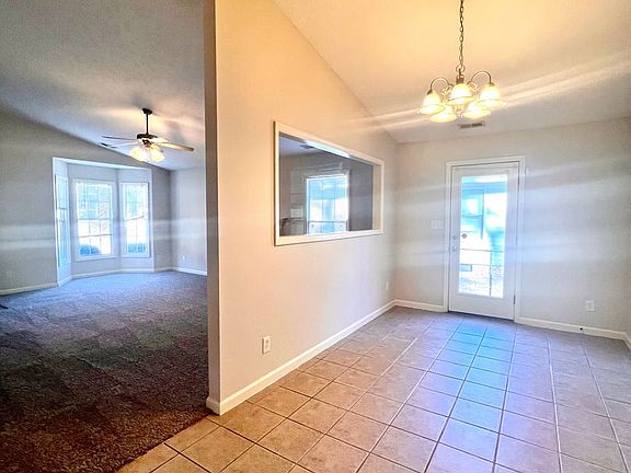 3rd image of 2878 Copenhagen Dr
