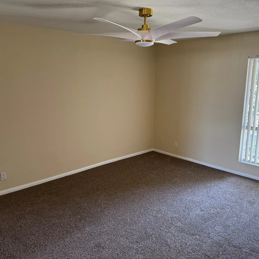 Building Photo - 615 Fredricks Ave #2