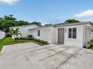 182 SW 6th St, Deerfield Beach, FL 33441