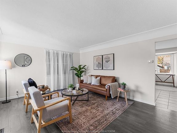 2nd image of 2441 Kildare Rd