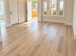 44 Central St, Claremont, NH 03743