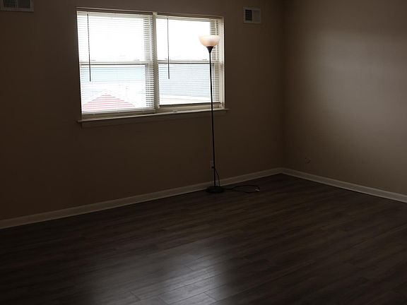 2nd image of 225 Ettels Ln
