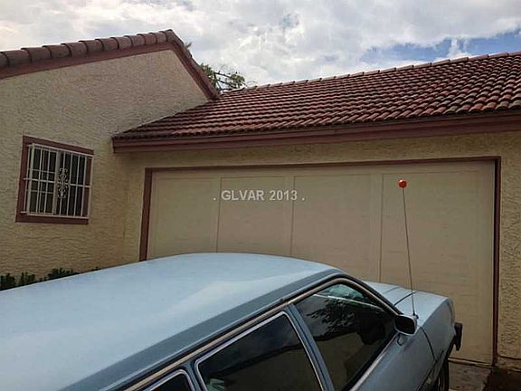 3rd image of 2827 Scotch Heather St