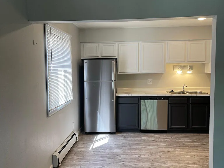 443 S Johnson St #4 — Photo 4