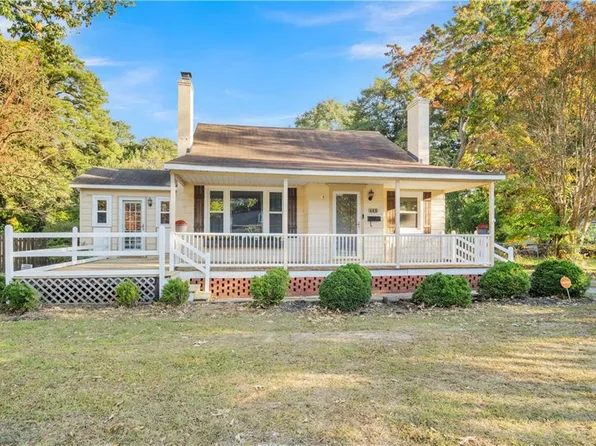 648 Bellwood Rd, Newport News, VA 23605