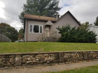 509 N 4th St, Oskaloosa, IA 52577