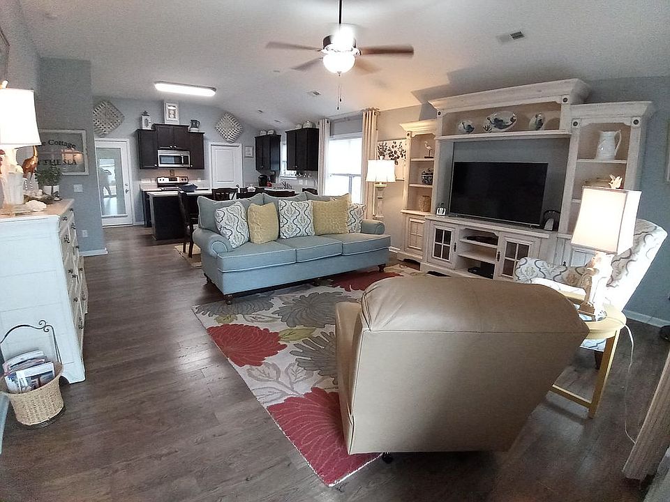 1st image of 4284 Cherry Laurel Dr SE