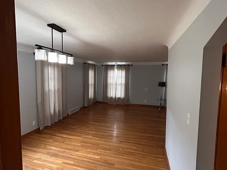 7457 Pearl Rd #B — Photo 5