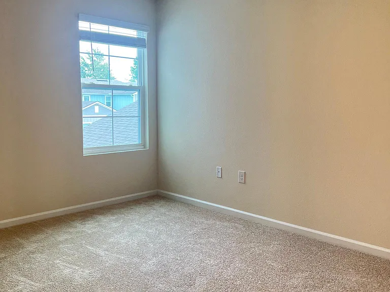 870 Observatory Pkwy — Photo 16