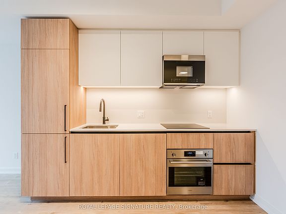 5th image of 35 Parliament St #721