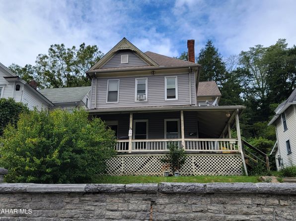 655 Washington Ave, Tyrone, PA 16686
