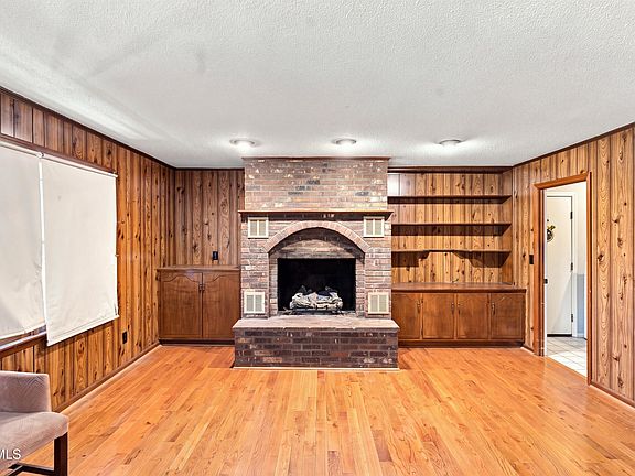 4th image of 251 S Summer Sound Rd