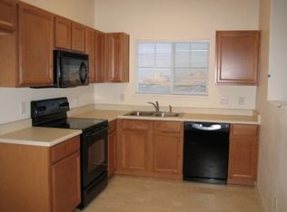 5703 S Addison Ct #E, Aurora, CO 80016