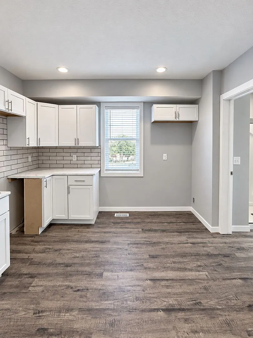 Coming Soon! Room For Everyone! Fully Remodeled 6-Bedroom Home In South Omaha — Photo 2