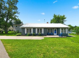 300 Lane 195 Crooked Lk, Angola, IN 46703