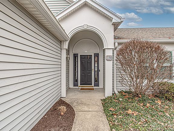 2nd image of 220 Elmwood Dr