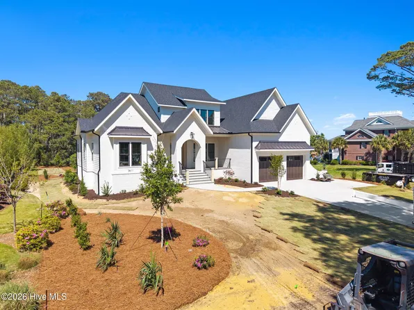 2611 Mariners Way SE, Southport, NC 28461