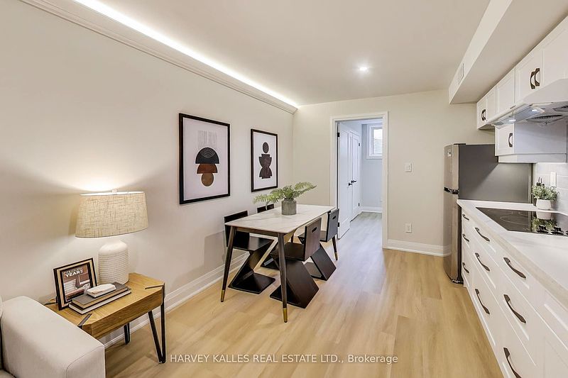 Toronto House for rent - 2 Bedrooms — photo 2