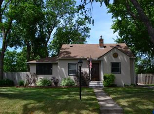 3541 Perry Ave N, Crystal, MN 55422