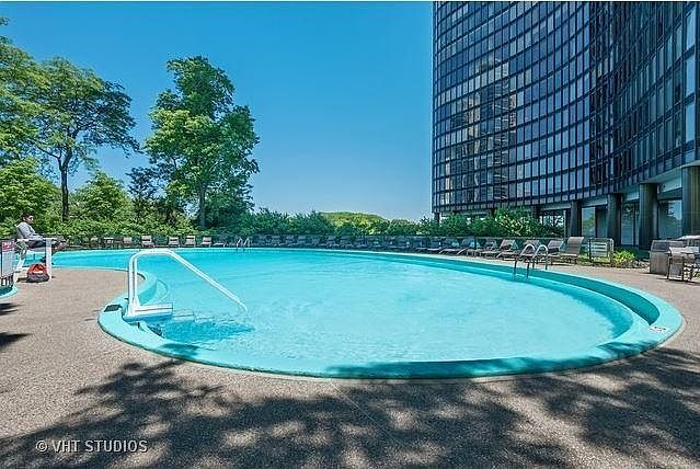 1st image of 505 N Lake Shore Dr APT 914