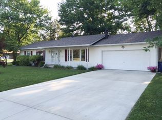 1406 Killarney Dr, Greenville, IL 62246