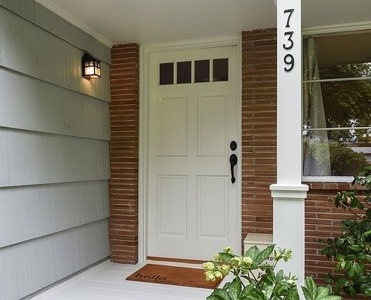 2nd image of 739 N 195th St