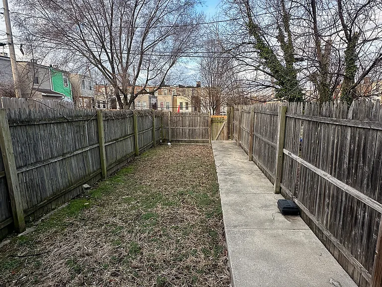 1816 Braddish Ave — Photo 5