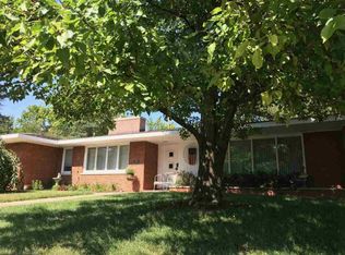 405 W Greenway Pl, Peoria, IL
