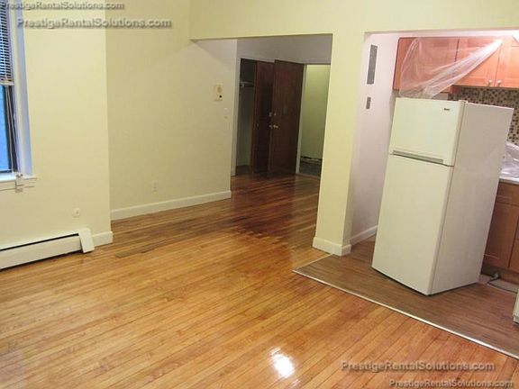 3rd image of 60 Brighton Ave APT 109