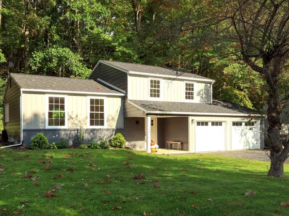 645 W Hillside Ave, State College, PA 16803