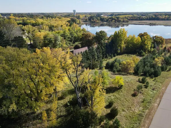 33583 Washington St NE, Cambridge, MN 55008