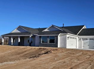 6 Fox Den Rd, Los Lunas, NM 87031