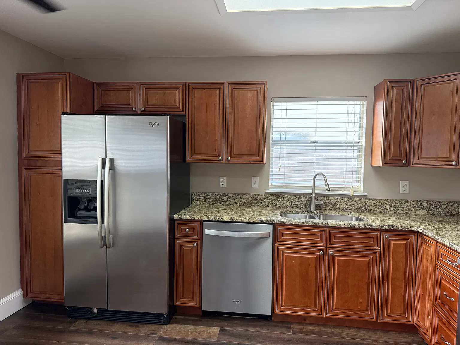3 bed, 1604 sqft, $2,500 — Photo 4