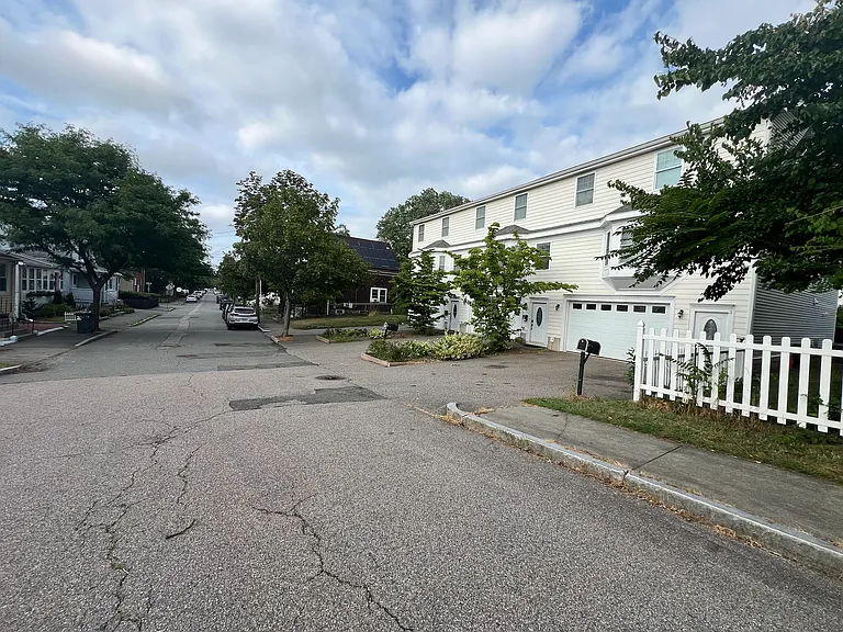 3 Germain Ave #2 — Photo 2
