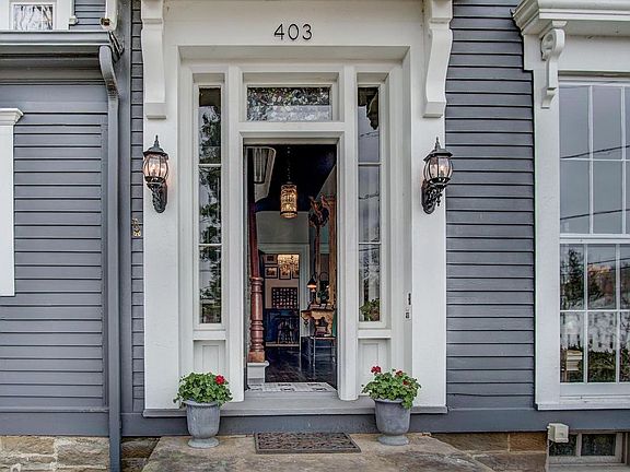 5th image of 403 Broadway E