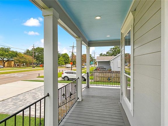 3rd image of 3126 Street