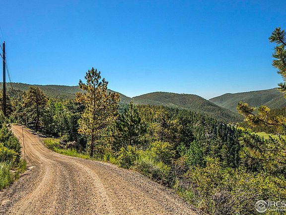 4th image of 494 Alpine Dr