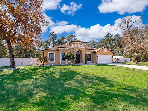 3rd image of 4590 SW 111th Pl