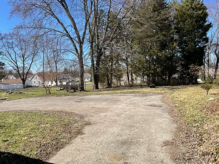 928 Vienna Ave — Photo 40