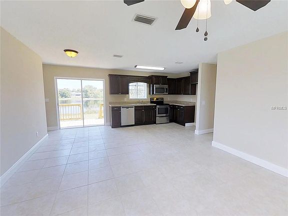 5th image of 2657 Courtland Blvd