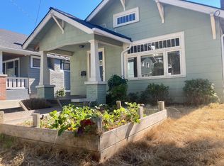 4216 1st Ave NE, Seattle, WA 98105