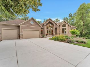 18028 Jay Ct, Lakeville, MN 55044