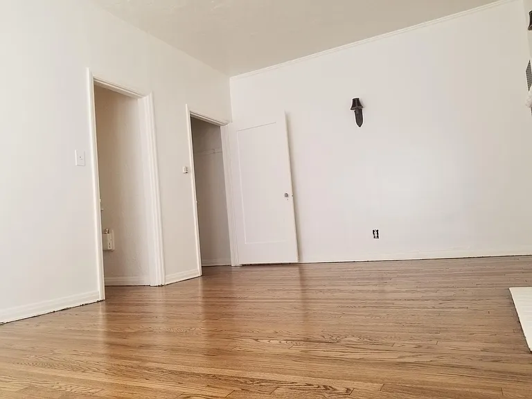 614 S Cloverdale Ave #10 — Photo 15