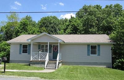 1st image of 296 Briarwood Dr